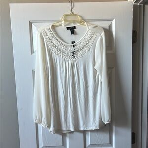 NWT White Lace Detail Women's Top